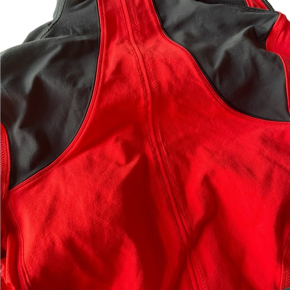 Lululemon Women's Red and Black Jacket - Picture 10 of 10